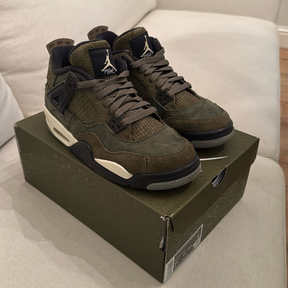 Jordan 4 Retro SE Craft (GS) Size 7